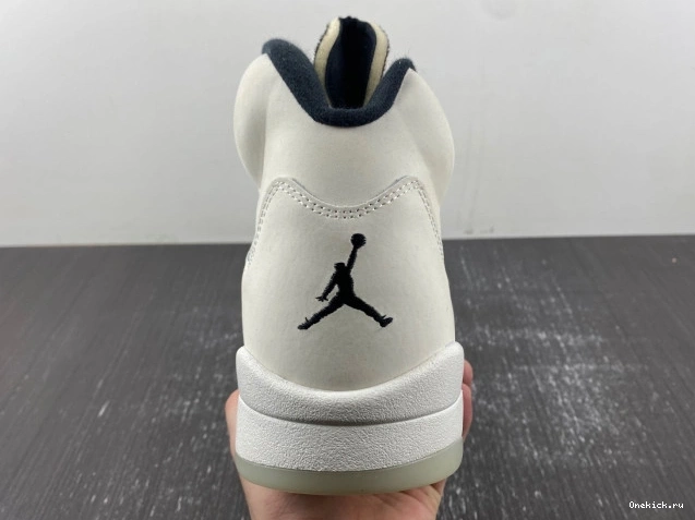 One Kick Air FN7405-100 Jordan 5 Sail SE 0816